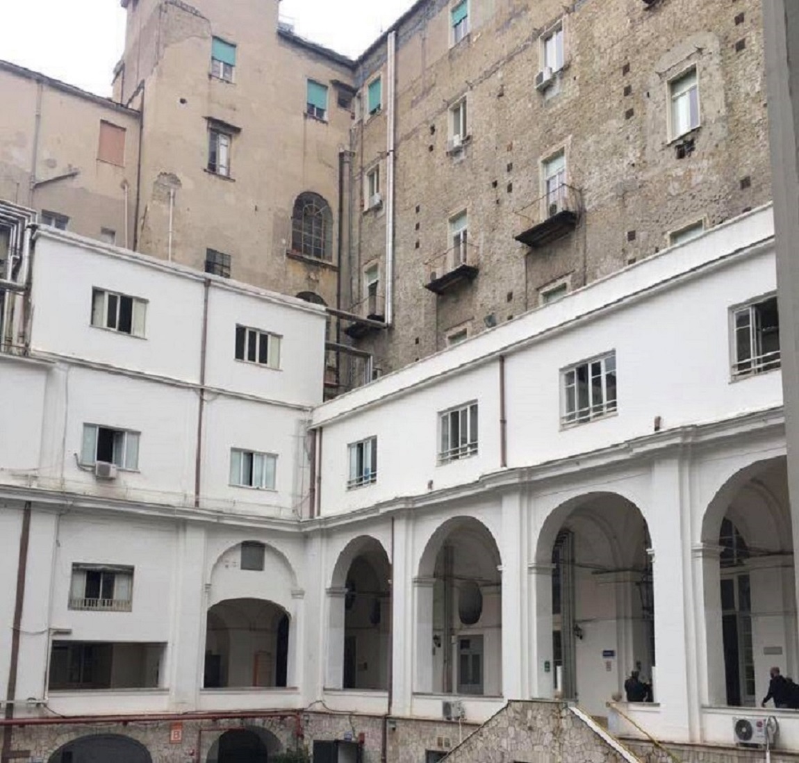 Ospedale Cardinale Ascalesi, Napoli (4).jpg